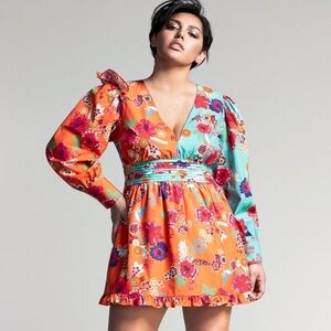 NWOT Soldout Miss Hilton For INC International Concepts  Beautiful Floral Mini